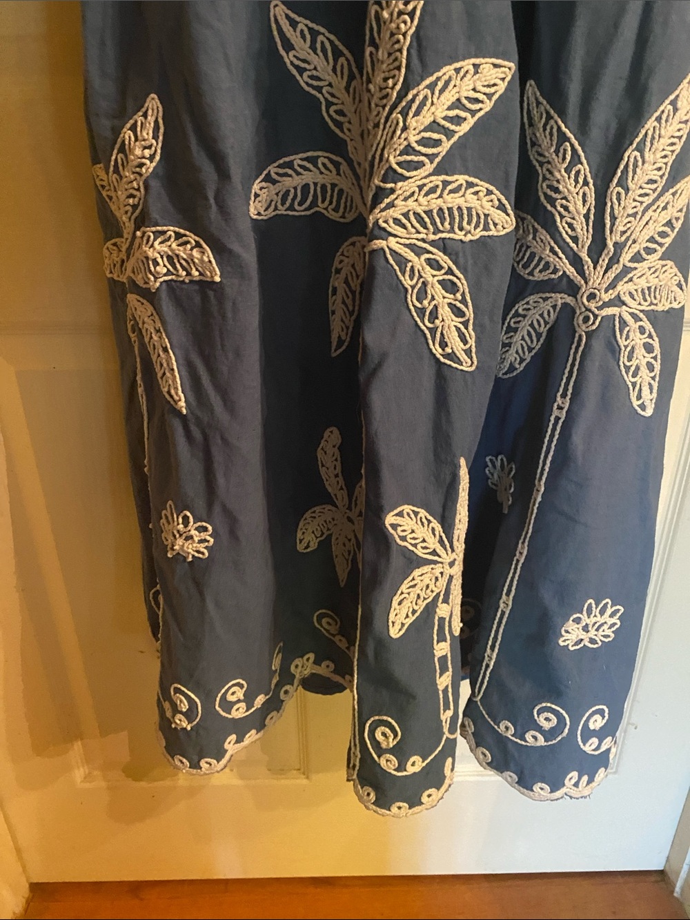 Simply Southern Blue Midi Dress with White Palm Embroidery xxl - Picture 4 of 8